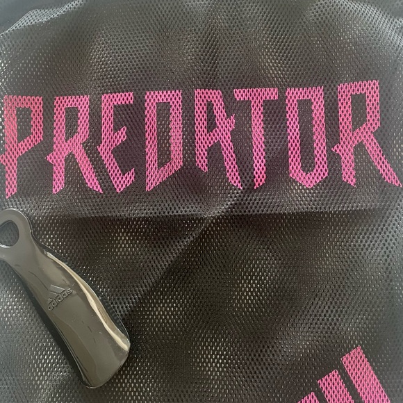 ADIDAS PREDATOR FREAK.1 Mesh Drawstring Bag and Shoe Horn NEW - Picture 2 of 6